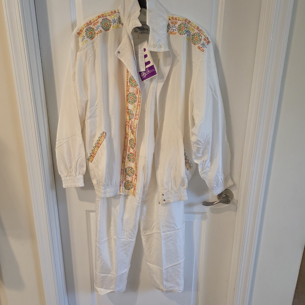 Stunning New Silk Team Effort Oleg Cassini Pants Set MEDIUM